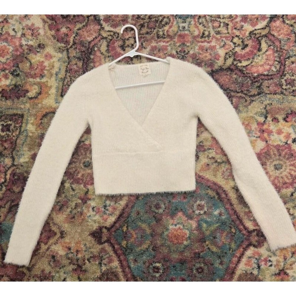 Hippie Rose bolero sweater size S